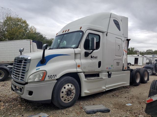 3AKJGLBG7DSFF2963 - 2013 FREIGHTLINER CASCADIA 1 WHITE photo 2