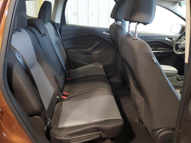 1FMCU9G93HUD48207 - 2017 FORD ESCAPE SE ORANGE photo 11