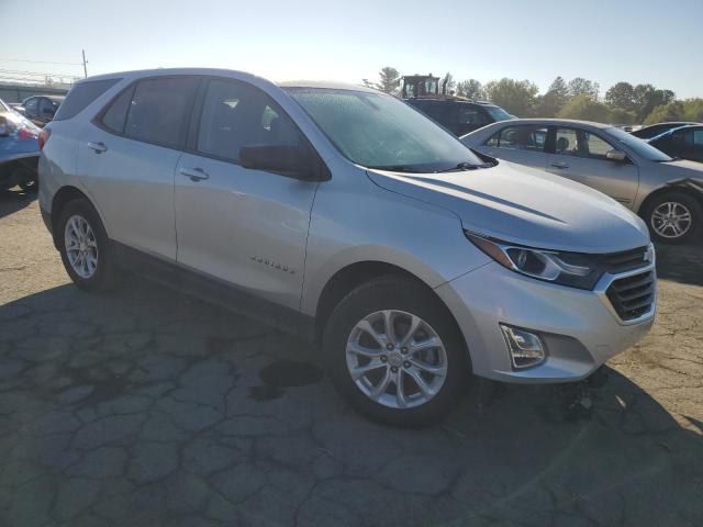 3GNAXHEVXKS591928 - 2019 CHEVROLET EQUINOX LS SILVER photo 4