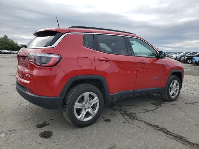 3C4NJDBN7RT583573 - 2024 JEEP COMPASS LATITUDE Қызыл фото 3