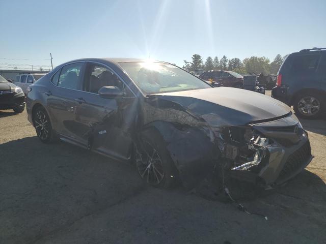 4T1B11HK6JU020812 - 2018 TOYOTA CAMRY L GRAY photo 4