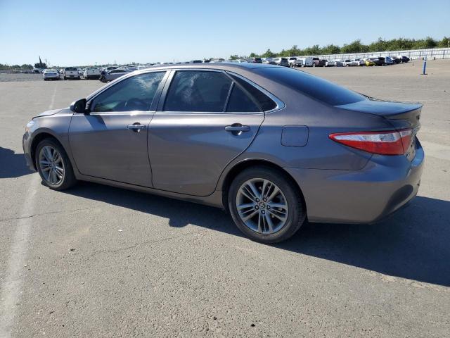 4T1BF1FK1GU602250 - 2016 TOYOTA CAMRY LE GRAY photo 2