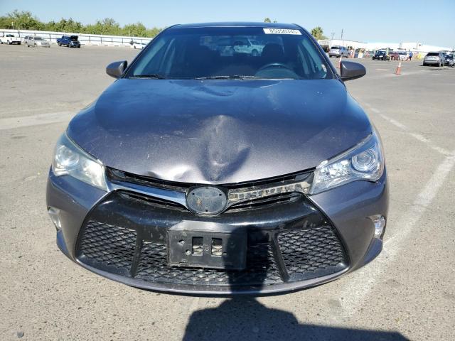 4T1BF1FK1GU602250 - 2016 TOYOTA CAMRY LE GRAY photo 5