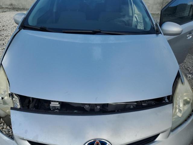JTDKN3DUXD5575336 - 2013 TOYOTA PRIUS 银色 照片 11