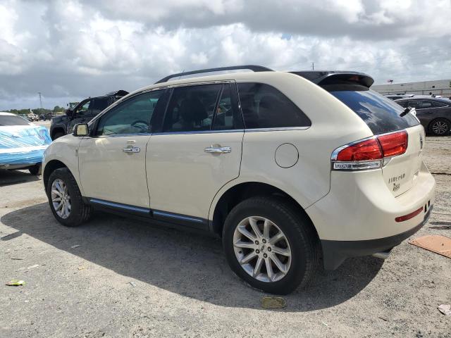 2LMDJ6JK8FBL21633 - 2015 LINCOLN MKX TAN photo 2