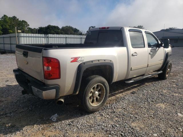 1GCHK236X8F224961 - 2008 CHEVROLET SILVERADO K2500 HEAVY DUTY GOLD photo 3