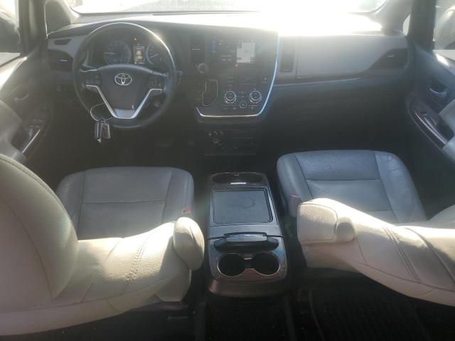 5TDYK3DC3FS644410 - 2015 TOYOTA SIENNA XLE GRAY photo 8