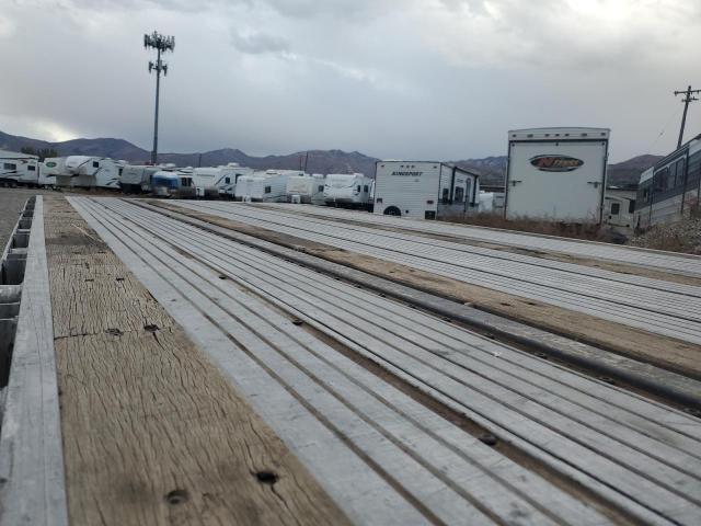 1UYFS2480CA360417 - 2012 UTILITY UNKNOWN 银色 照片 6