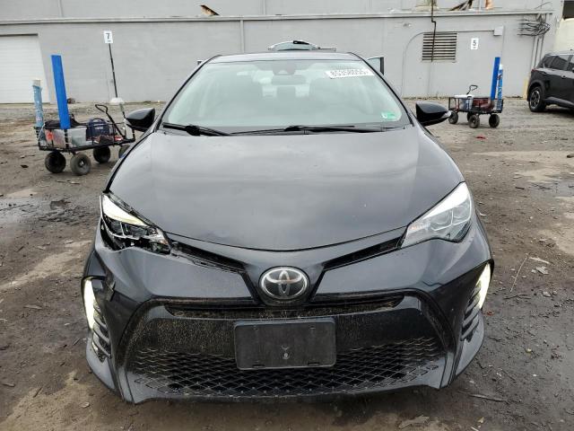 2T1BURHE4JC986545 - 2018 TOYOTA COROLLA L BLACK photo 5