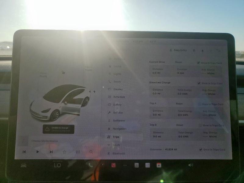 5YJ3E1EA6HF000216 - 2017 TESLA MODEL 3 WHITE photo 9