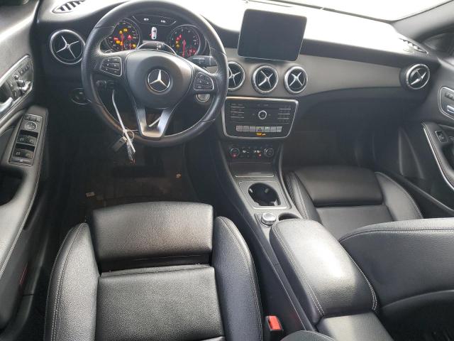 WDDSJ4EB6JN664305 - 2018 MERCEDES-BENZ CLA 250 თეთრი ფოტო 8