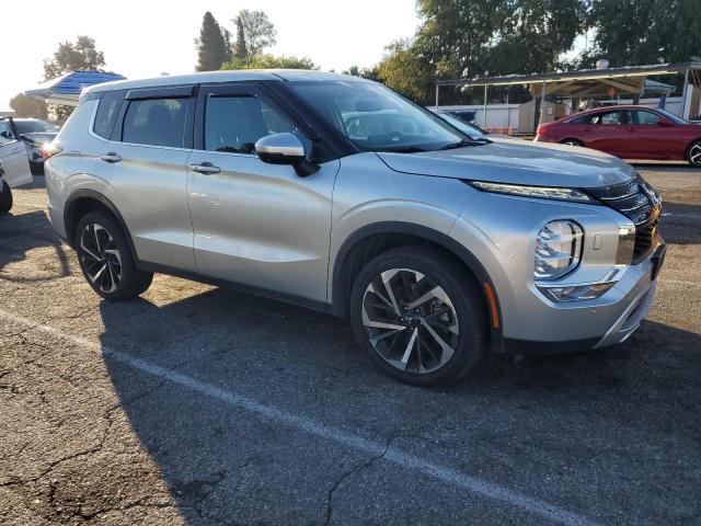 JA4J4UA81NZ044123 - 2022 MITSUBISHI OUTLANDER SE 银色 照片 4