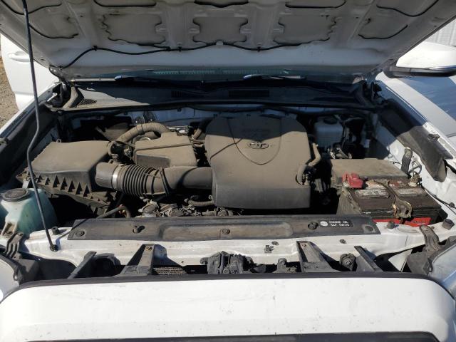 3TMDZ5BN6GM007815 - 2016 TOYOTA TACOMA DOUBLE CAB WHITE photo 11