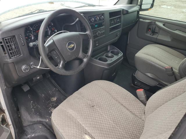 1GCHG35K281218554 - 2008 CHEVROLET EXPRESS G3 WHITE photo 8