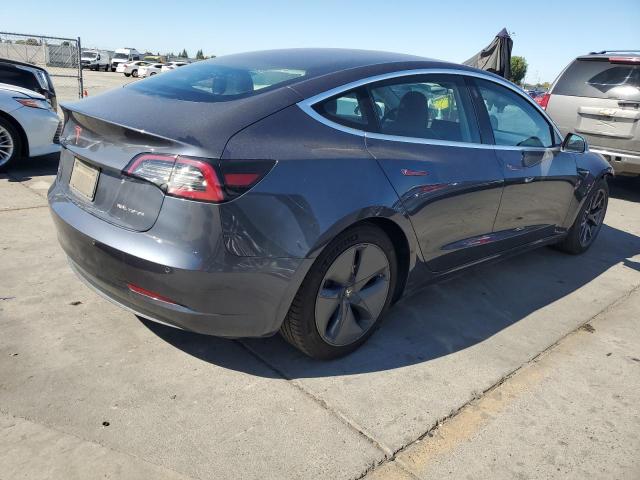 5YJ3E1EB4LF735035 - 2020 TESLA MODEL 3 Gris foto 3