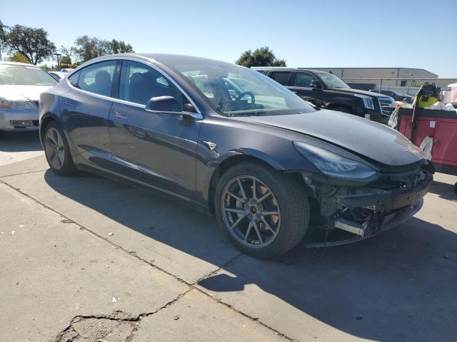 5YJ3E1EB4LF735035 - 2020 TESLA MODEL 3 Gris foto 4
