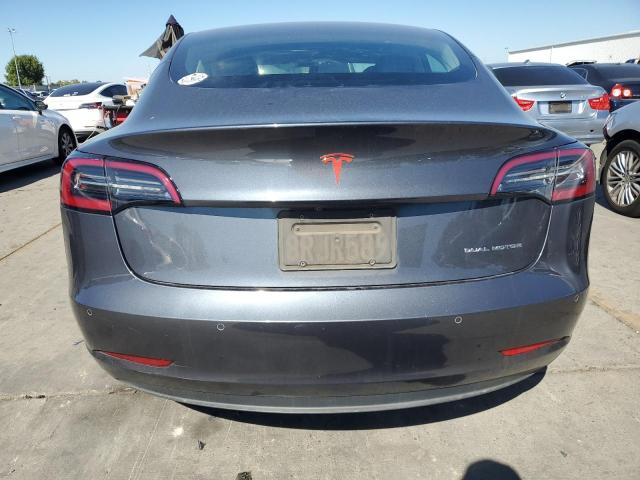 5YJ3E1EB4LF735035 - 2020 TESLA MODEL 3 Gris foto 6