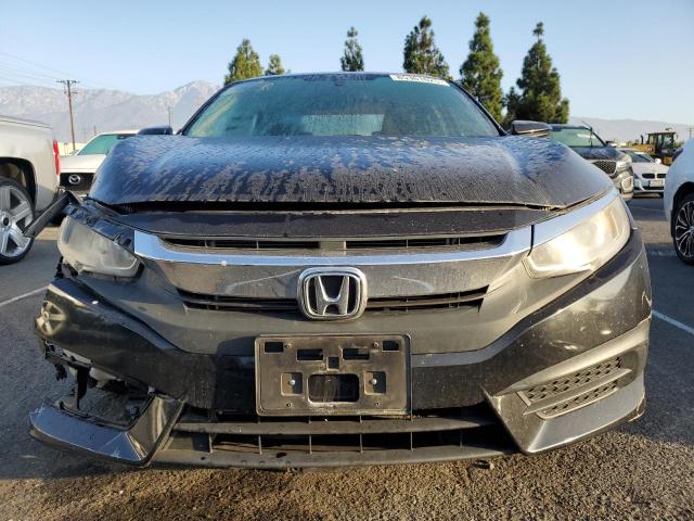 2HGFC2F54JH558299 - 2018 HONDA CIVIC LX შავი ფოტო 5