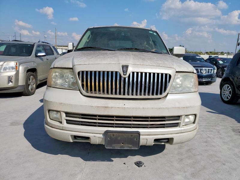 5LMFU28566LJ18287 - 2006 LINCOLN NAVIGATOR كريمي صورة 5