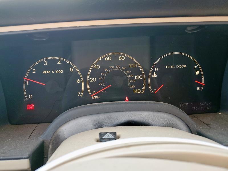 5LMFU28566LJ18287 - 2006 LINCOLN NAVIGATOR كريمي صورة 9