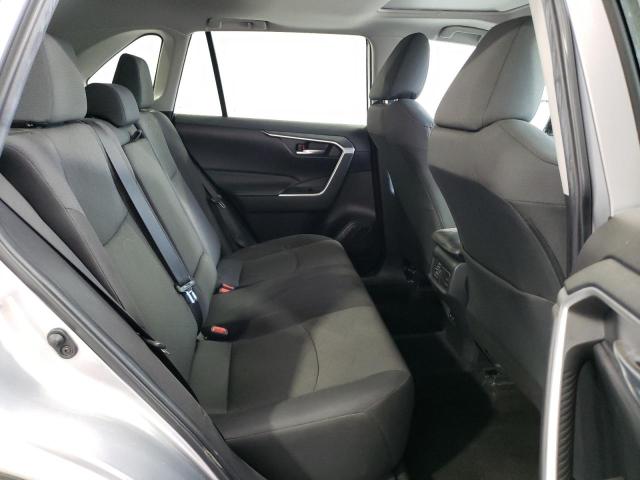 2T3P1RFVXPC358331 - 2023 TOYOTA RAV4 XLE 银色 照片 11