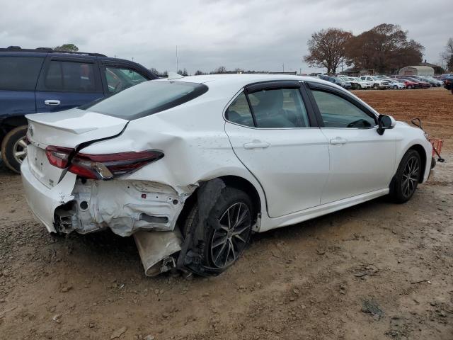 4T1G11BK7RU113199 - 2024 TOYOTA CAMRY SE NIGHT SHADE WHITE photo 3