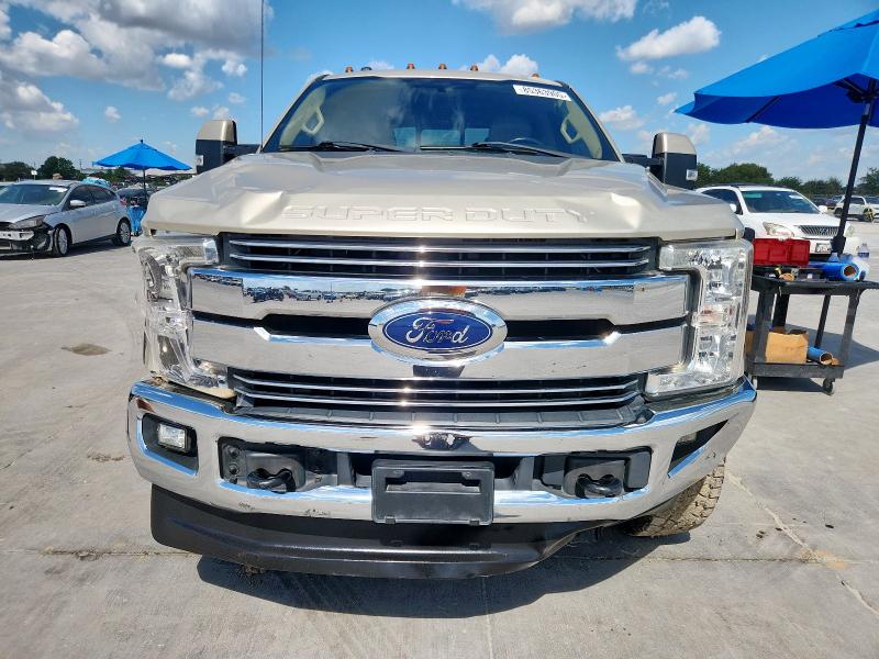 1FT7W2BT8HEE23939 - 2017 FORD F250 SUPER DUTY 棕色 照片 5