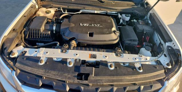 1GCGTBEN1M1270635 - 2021 CHEVROLET COLORADO WHITE photo 11