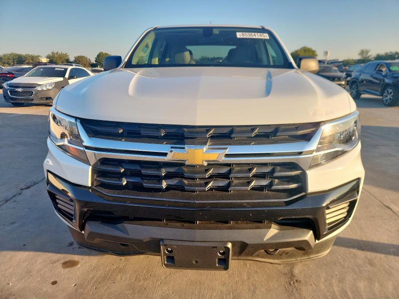 1GCGTBEN1M1270635 - 2021 CHEVROLET COLORADO WHITE photo 5