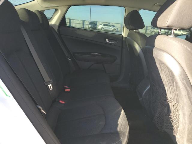 5XXGT4L36KG306494 - 2019 KIA OPTIMA LX თეთრი ფოტო 10