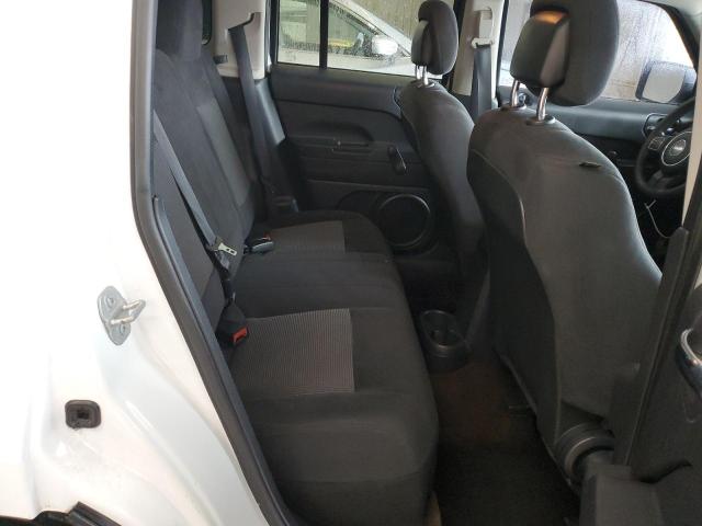 1C4NJPBA8ED905300 - 2014 JEEP PATRIOT SPORT 白色 照片 11