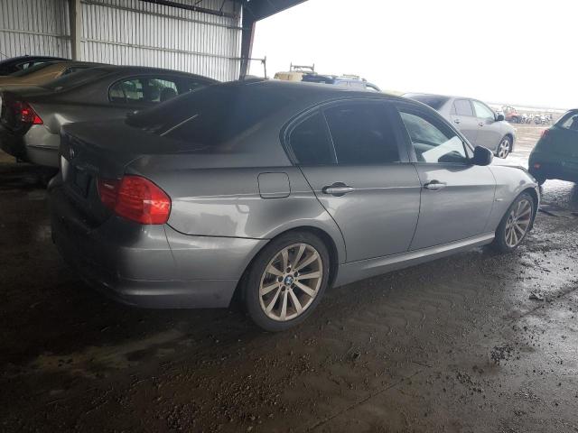 WBAPH5C53BF094190 - 2011 BMW 3 SERIES I SULEV CHARCOAL photo 3