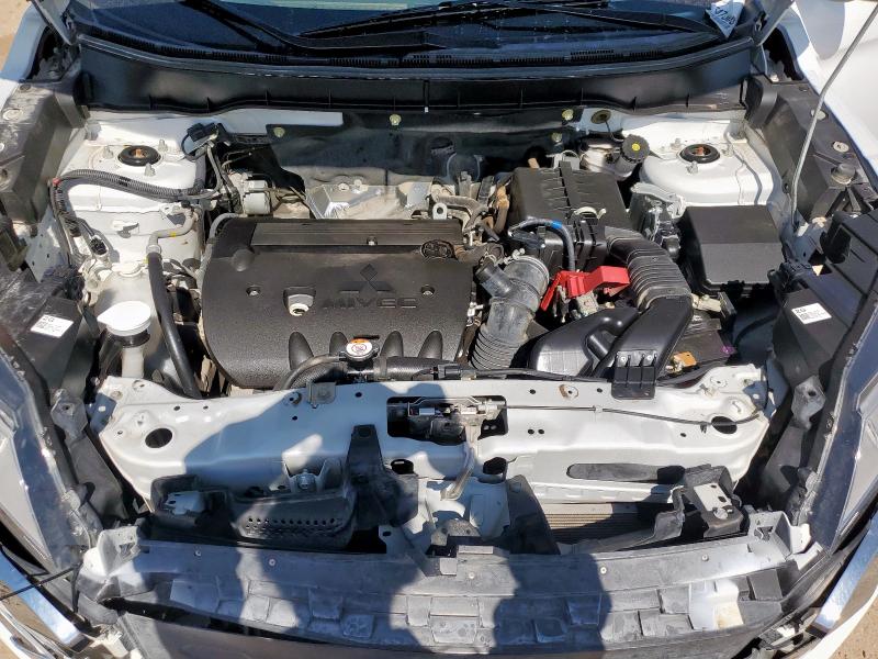 JA4APUAU0MU016653 - 2021 MITSUBISHI OUTLANDER ES WHITE photo 12