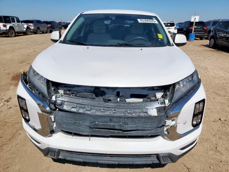 JA4APUAU0MU016653 - 2021 MITSUBISHI OUTLANDER ES WHITE photo 5