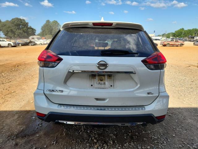 JN8AT2MT3JW491582 - 2018 NISSAN ROGUE S WHITE photo 6