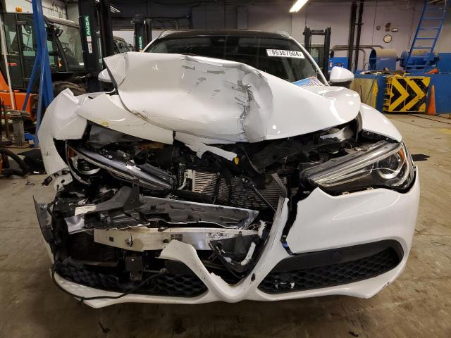 ZASPAKBN6M7D14076 - 2021 ALFA ROMEO STELVIO TI WHITE photo 5