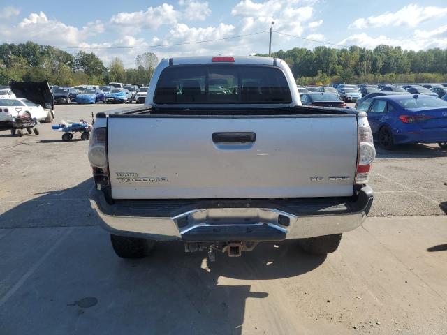 3TMLU4EN0DM106383 - 2013 TOYOTA TACOMA DOUBLE CAB SILVER photo 6