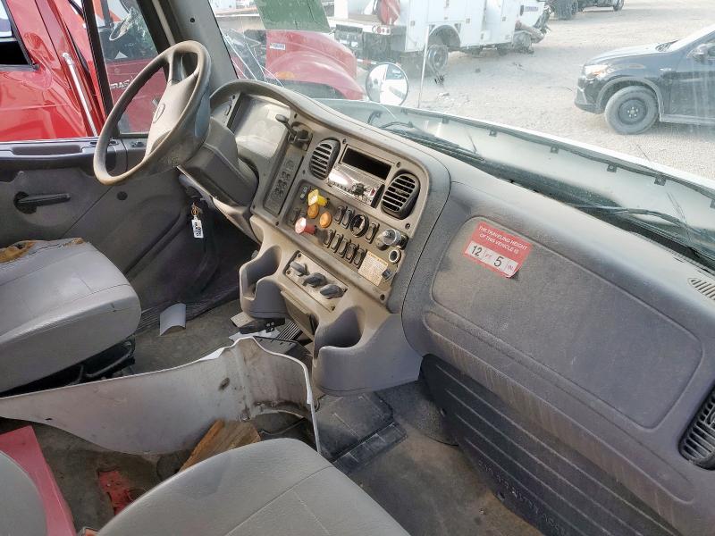 1FVACYFE9JHJW5940 - 2018 FREIGHTLINER M2 106 MEDIUM DUTY WHITE photo 8