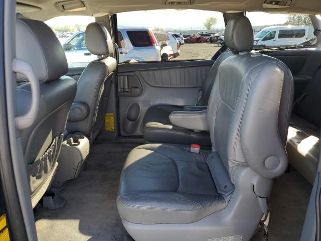 5TDDK4CC5AS030943 - 2010 TOYOTA SIENNA XLE ნაცრისფერი ფოტო 11