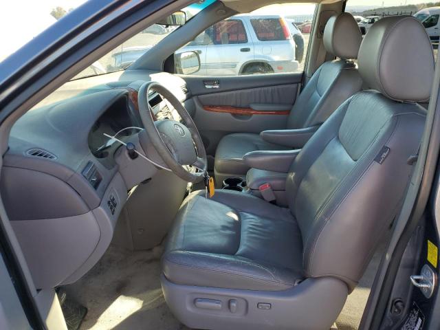 5TDDK4CC5AS030943 - 2010 TOYOTA SIENNA XLE ნაცრისფერი ფოტო 7