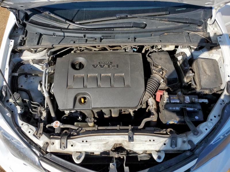 5YFBURHE4JP784045 - 2018 TOYOTA COROLLA L WHITE photo 11