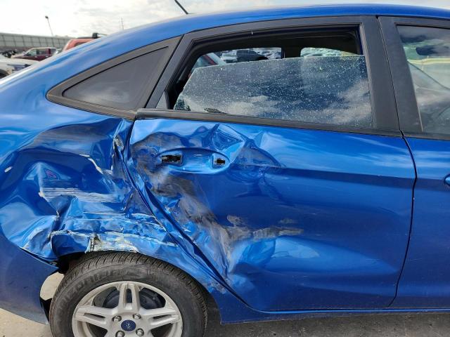 3FADP4BJ6JM120299 - 2018 FORD FIESTA SE BLUE photo 10