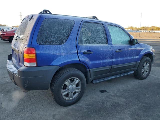1FMCU92Z95KD13833 - 2005 FORD ESCAPE XLS BLUE photo 3