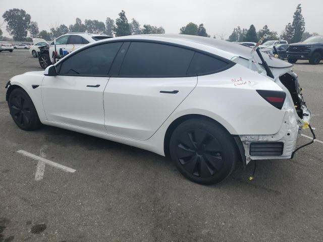 5YJ3E1EB5RF734095 - 2024 TESLA MODEL 3 白色 照片 2