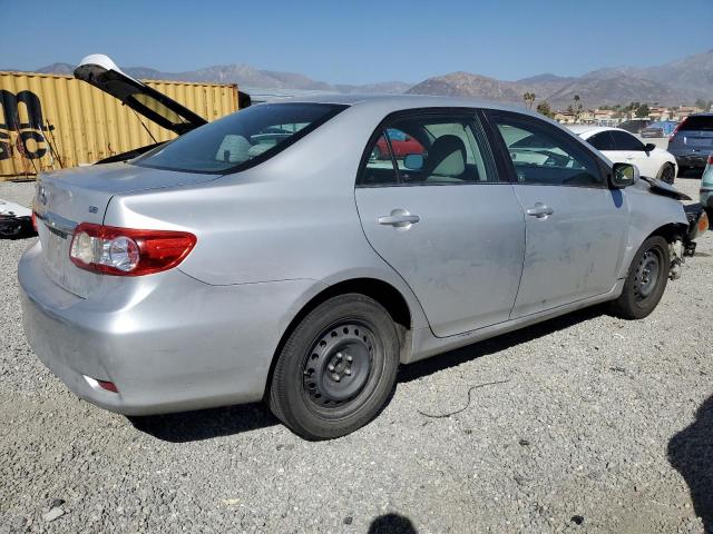 5YFBU4EE3DP198299 - 2013 TOYOTA COROLLA BASE 银色 照片 3