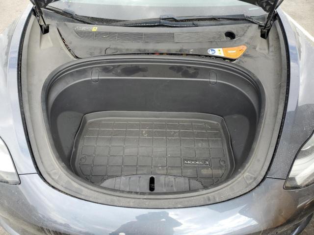5YJ3E1EA6JF018883 - 2018 TESLA MODEL 3 Черный фото 11