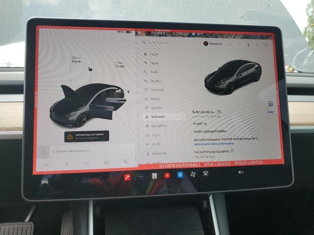 5YJ3E1EA6JF018883 - 2018 TESLA MODEL 3 Черный фото 9