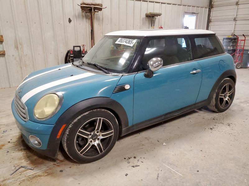2009 MINI COOPER, 