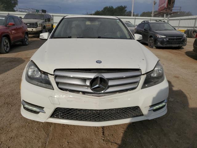 WDDGF8BB4CR192393 - 2012 MERCEDES-BENZ C 300 4MATIC WHITE photo 5