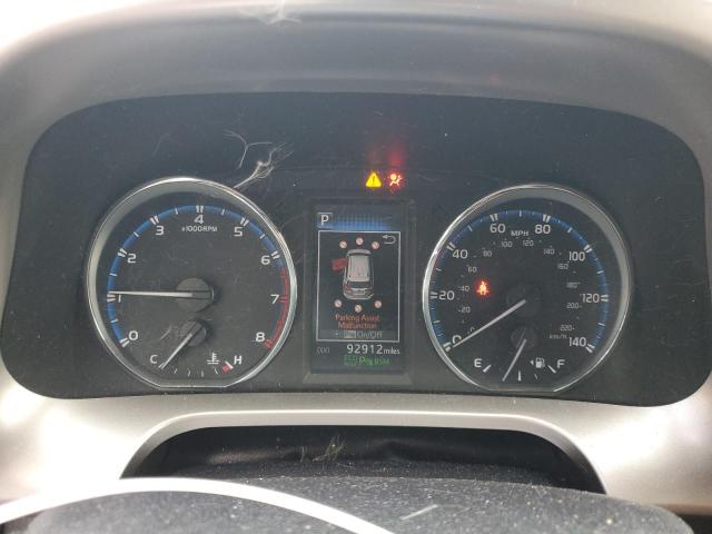 JTMRFREV3GD177014 - 2016 TOYOTA RAV4 XLE WHITE photo 9